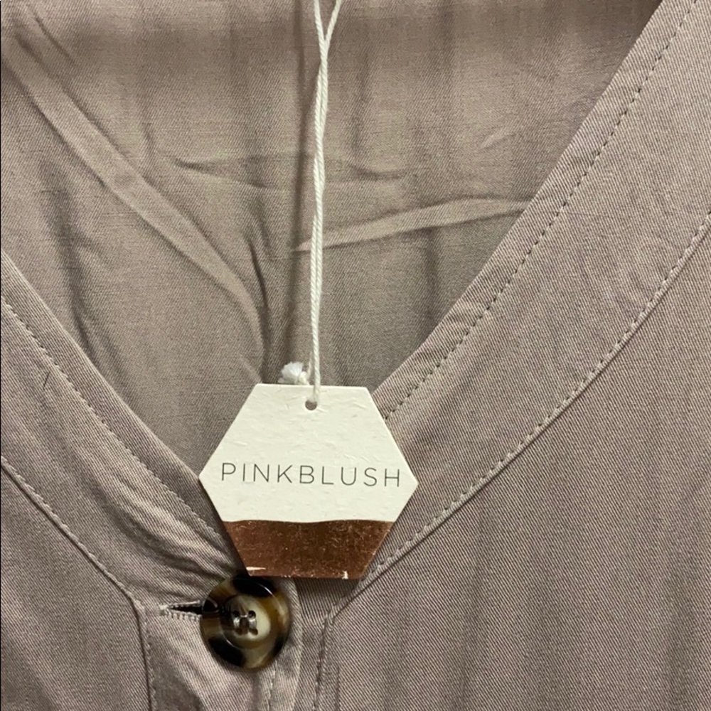 Tan blouse - Picture 2 of 2